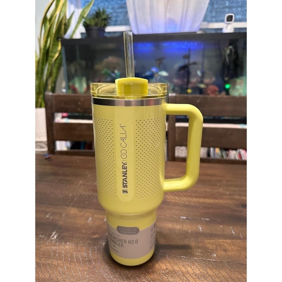 Stanley x Calia Tumbler 40 oz Quencher Yellow Handle Straw Sporty Hydration - Picture 2 of 2